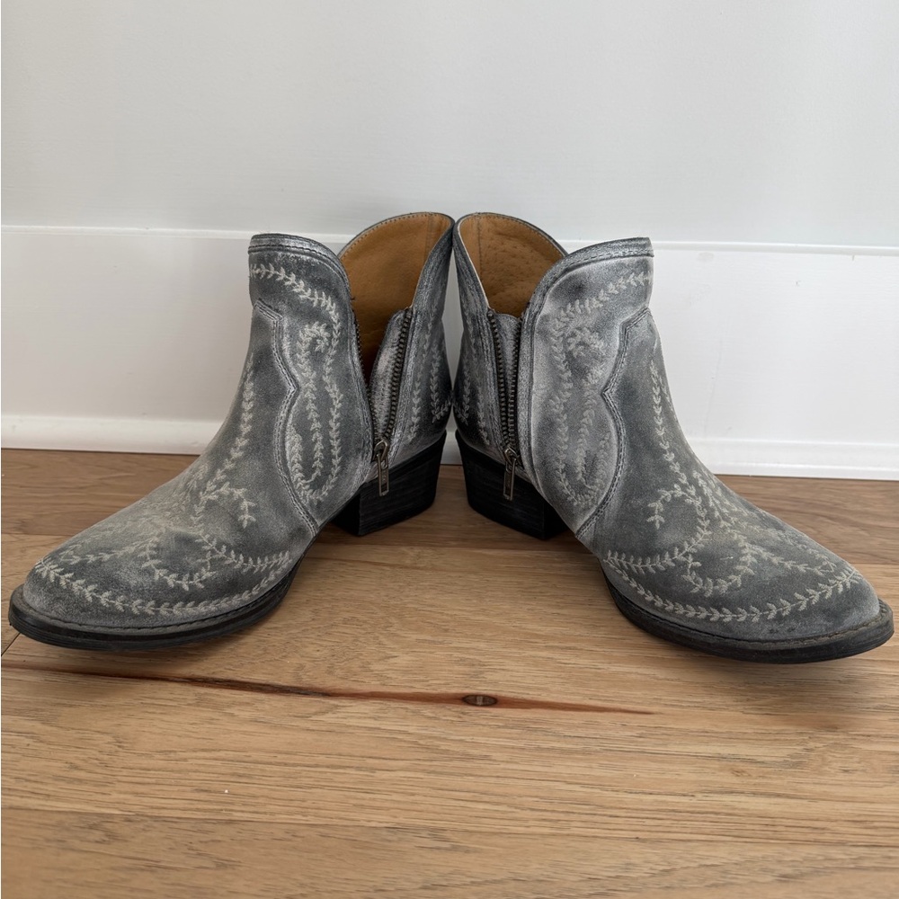 Sterling River | Sterling River Ankle Boots Western Leather White